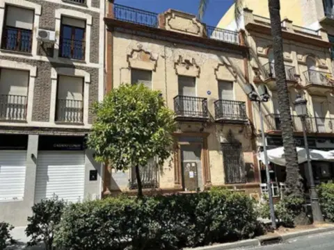 Casa adosada en Paseo de la Independencia, 43