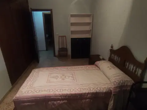 Piso en calle de Cristóbal Colón, 9