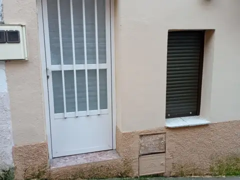 Casa rústica en calle Santa Escolástica, 4