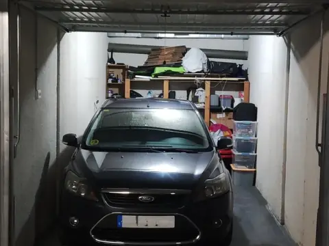 Garaje en calle de Auzolan, 27