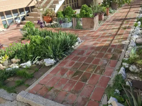 Chalet en Avenida de Santiago Lapuente, 13