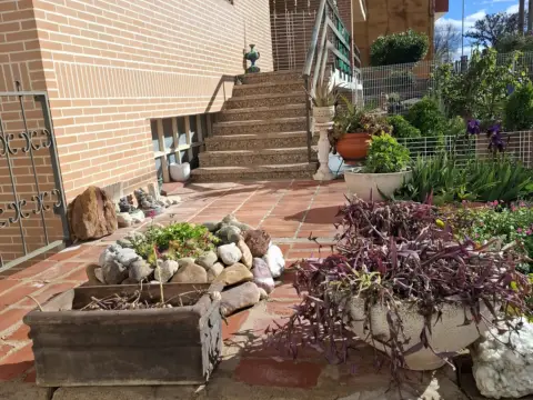 Chalet en Avenida de Santiago Lapuente, 13