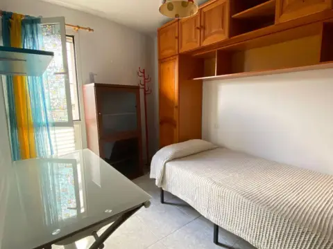 Habitación en calle Jaen, 27