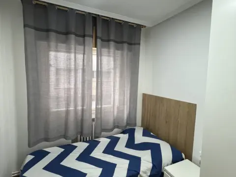 Habitación en calle de Gutiérrez Herrero, 10