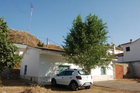 Chalet rústico en calle de Andalucía, 13