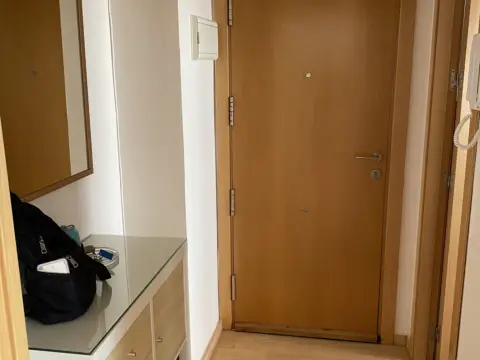 Piso en calle Japón, 28