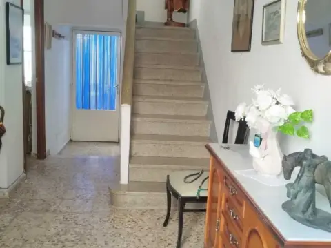 Casa adosada en calle del Hotel, 5