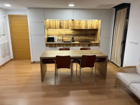 Estudio en calle El Manantial, 2