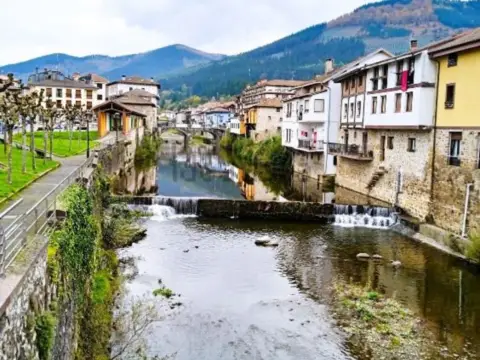 Piso en calle de Untzueta, 3