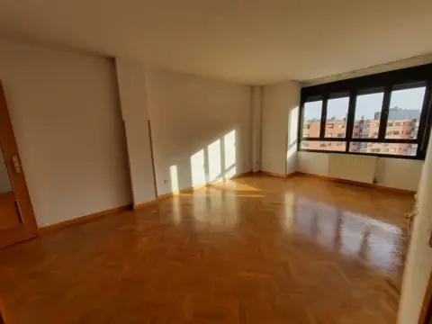 Flat in calle Omega, 46