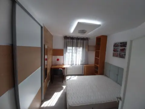 Habitación en calle Hellín, 17