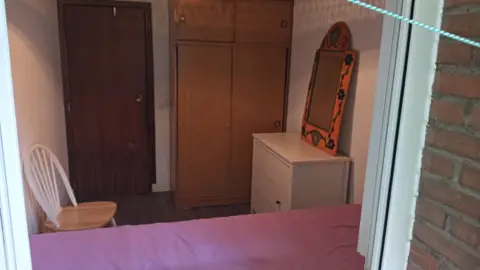 Habitación en calle de Bureba, 38