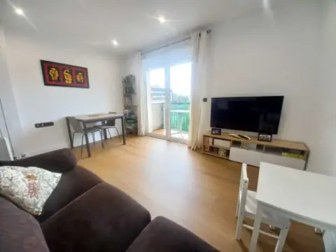 Piso en calle del Aizkorri, 57