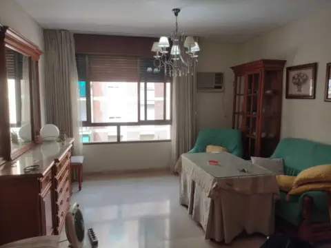 Piso en calle de la Virgen del Perpetuo Socorro, 2