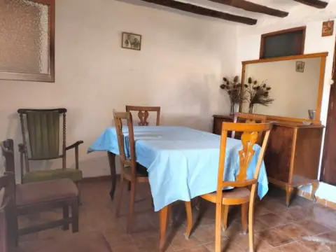 Casa adosada en calle del Pilo, 18