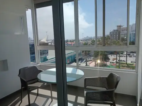 Apartamento en calle Eduardo Benot, 1