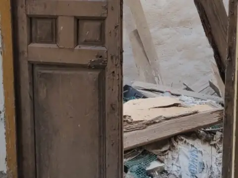 Casa rústica en calle de Salvador Rueda, 1