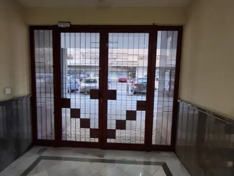 Piso en calle María Teresa León, 13