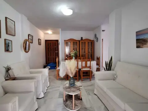 Piso en calle Doctor Gonzalez Meneses, 4