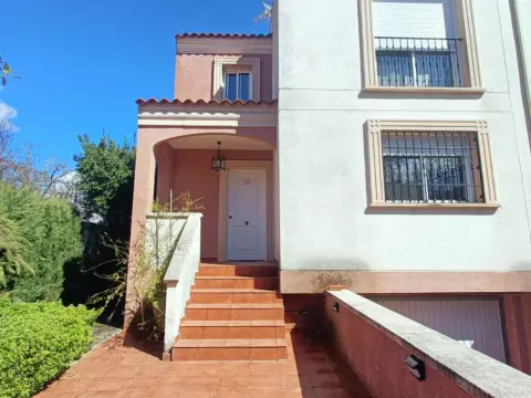 Casa unifamiliar en Vereda del Vicario, 27