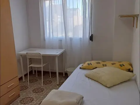 Habitación en Carrer del Doctor Fleming, 11