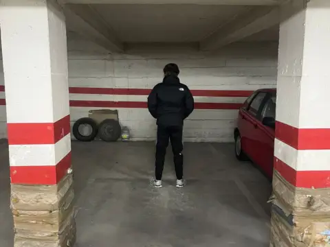Garaje en calle de las Lilas, 4