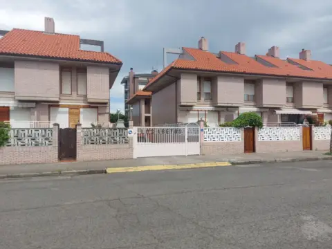 Dúplex en Avenida de la Libertad, 74