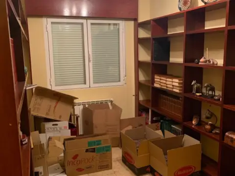 Chalet unifamiliar en calle de Santillana del Lago, 12