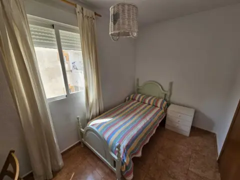 Habitación en Carrer Colonia Santa Isabel, 55