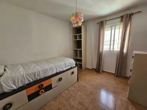 Habitación en Carrer Colonia Santa Isabel, 55