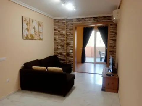 Piso en calle Narciso, 6