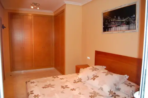 Piso en calle Narciso, 6