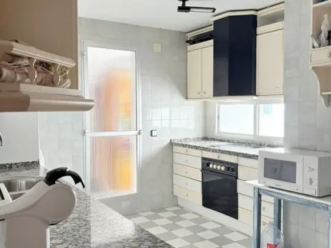 Habitación en Avenida de Perú, 30