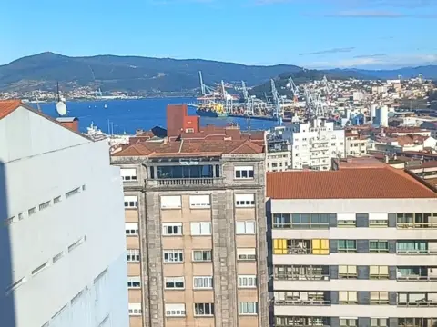 Piso en calle de María Berdiales, 27