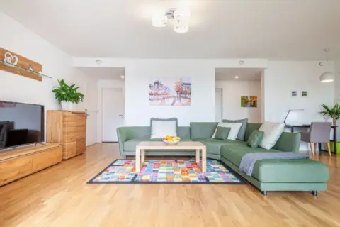 Apartamento en Avenida de la República Argentina, 48