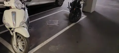 Garaje en Carrer de les Camèlies, 3