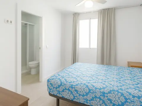 Habitación en calle de Sevilla, 107