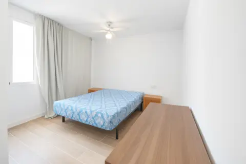 Habitación en calle de Sevilla, 107