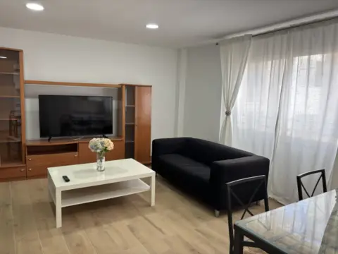 Apartamento en calle Villalba Hervás, 9