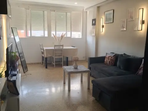 Habitación en calle de José Andreu Alabarta, 38
