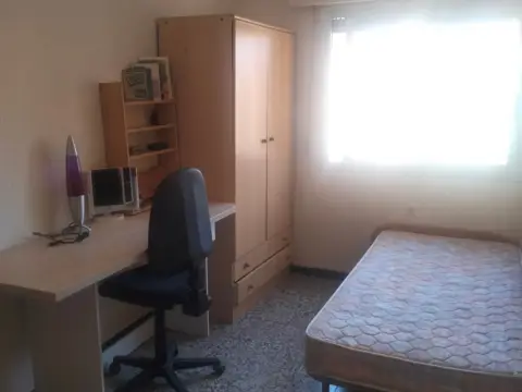 Habitación en calle de Manises, 4