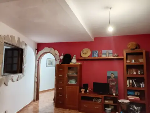 Chalet unifamiliar en calle Tres Acequias, 27