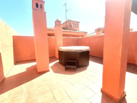 Ático en Avenida del Litoral, 1