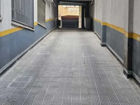 Garaje en calle de Fernández de la Hoz, 30