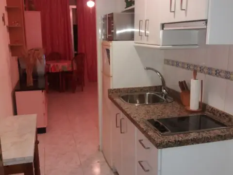 Estudio en Avenida de Isabel Manoja, 32