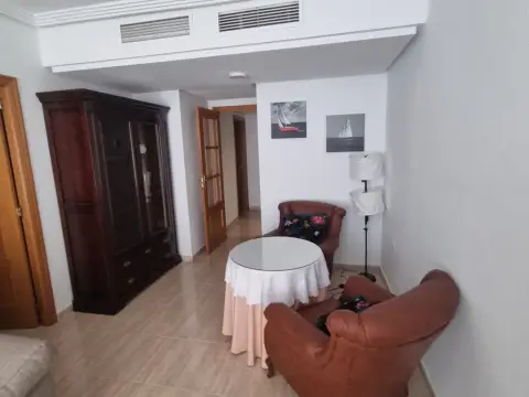 Piso en calle Lorca, 17