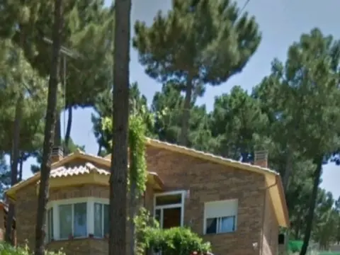Chalet unifamiliar en calle de Cadalso de los Vidrios, 775