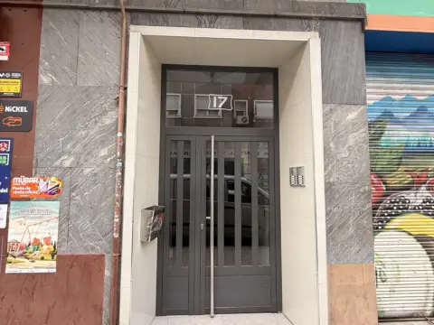 Piso en calle de Vidal de Canellas, 17