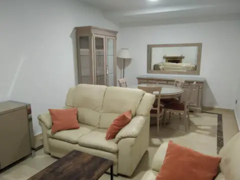 Chalet adosado en Avenida del Sol, 66