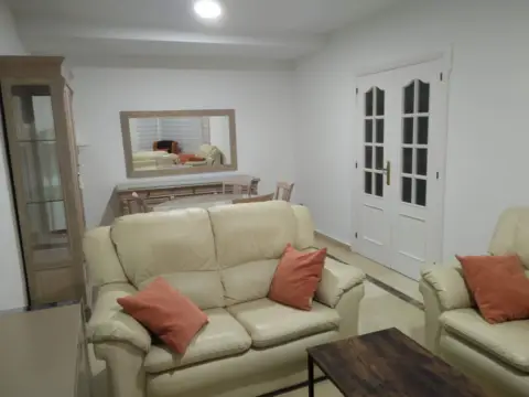 Chalet adosado en Avenida del Sol, 66